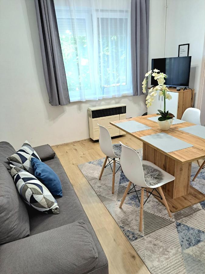 Belvarosi Lux Apartman Vasarosnameny Exterior photo