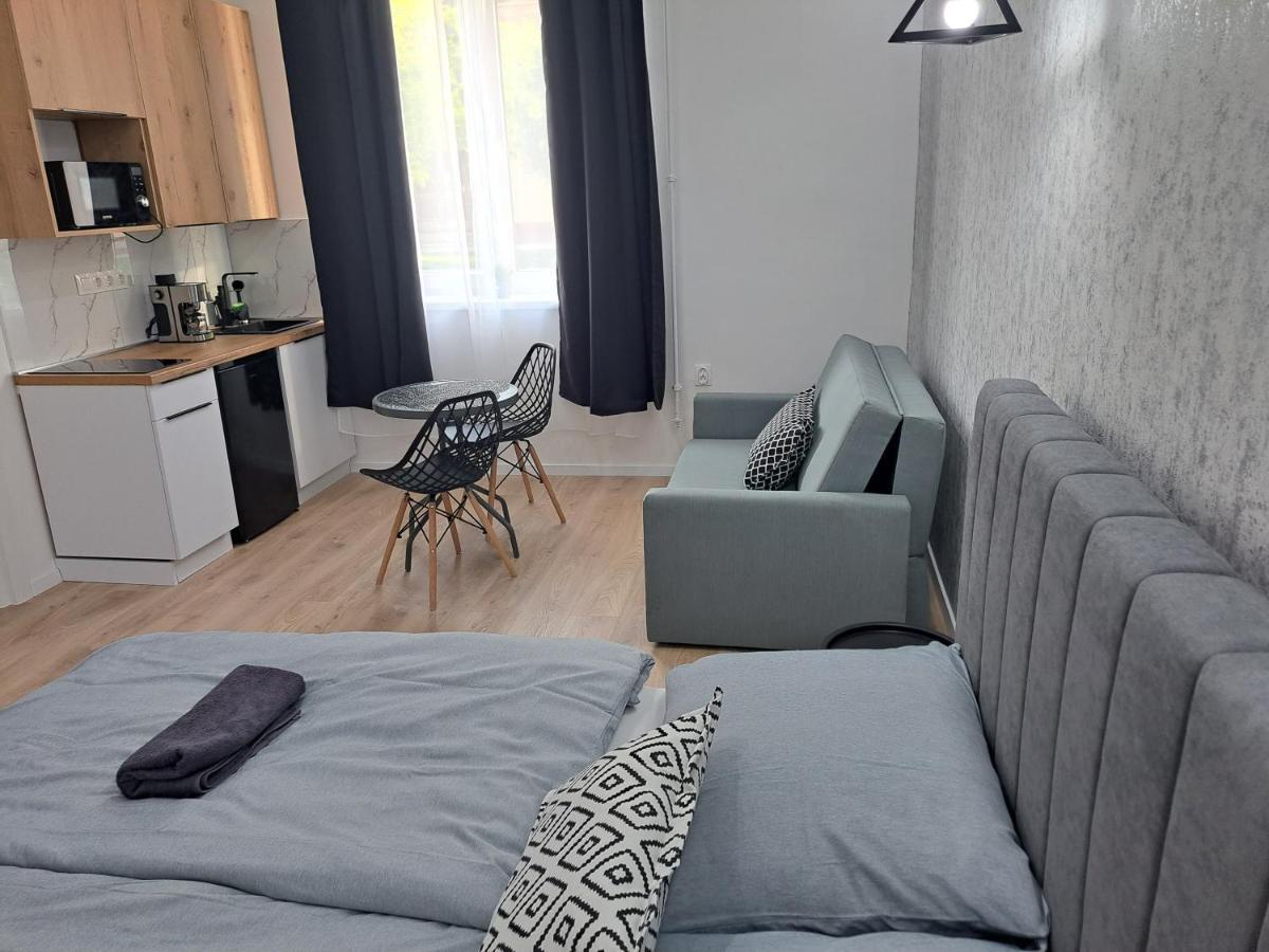 Belvarosi Lux Apartman Vasarosnameny Exterior photo